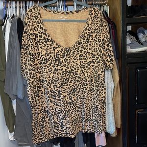 Cheetah print t-shirt